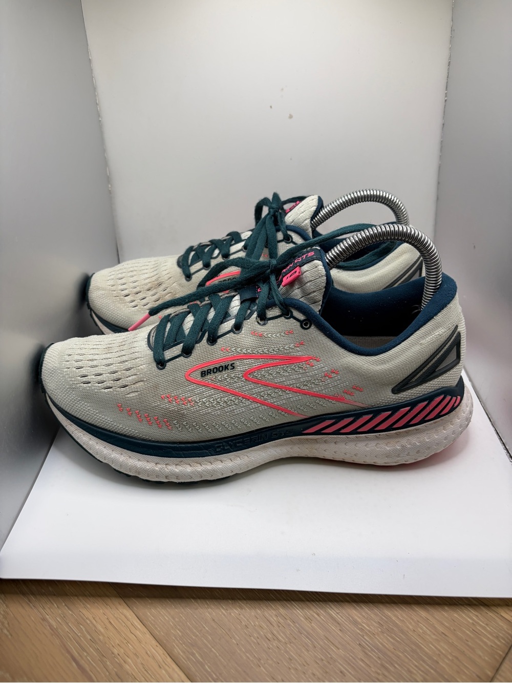 Women’s Brooks Glycerin GTS Running Shoes Size 8.5